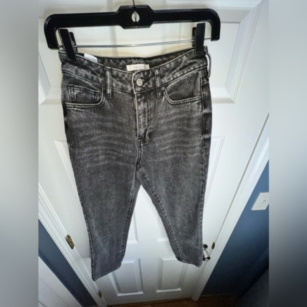 Pacsun Women’s 24 Mom Jean 100% Cotton Mid Rise Black Stonewash Crop Denim 00